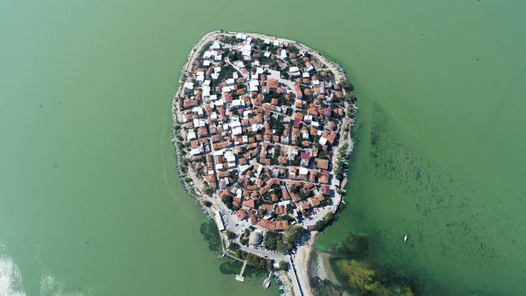 Avrupa’nın en güzel 30 kasabası arasına giren Gölyazı havadan görüntülendi