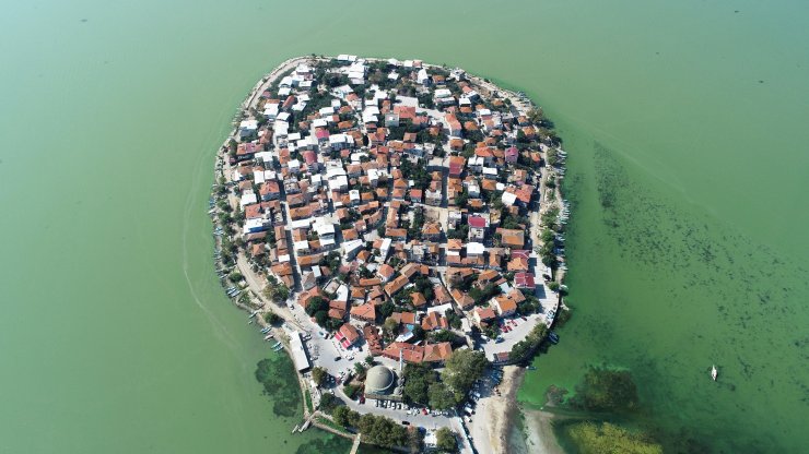 Avrupa’nın en güzel 30 kasabası arasına giren Gölyazı havadan görüntülendi