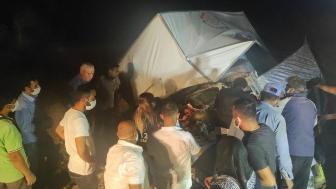 Bursa’da kamyonet şarampole yuvarlandı: 2 yaralı