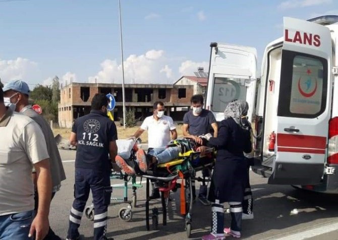 Elazığ’da trafik kazası:2 yaralı