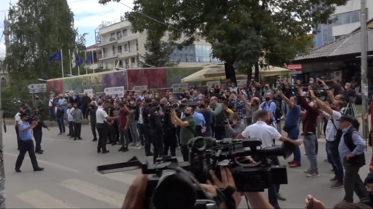 Kosova Kurtuluş Ordusu gazileri gözaltına alındı