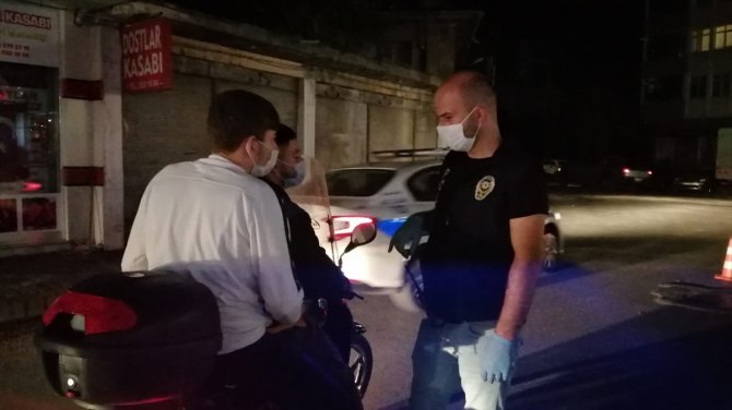 Samsun'da 250 polisle 'şok uygulama' 4 kişi yakalandı