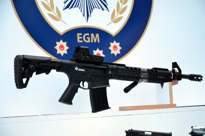 Adana’da şok uygulamalarda 79 silah ele geçirildi