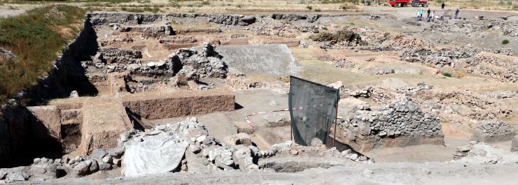 6 bin yıllık Kültepe'de kazı çalışmaları 72 yıldır sürüyor