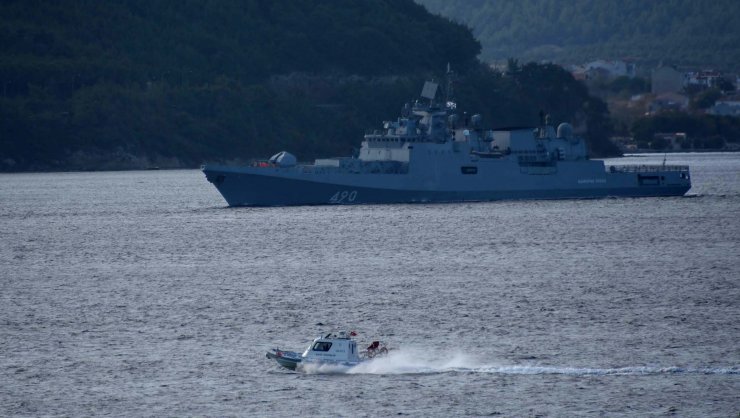 Rus savaş gemisi 'Admiral Essen' Akdeniz’e iniyor