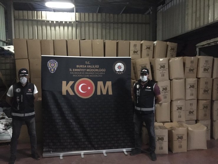 Bursa'da 500 bin liralık 5,5 ton kaçak tütün ele geçirildi