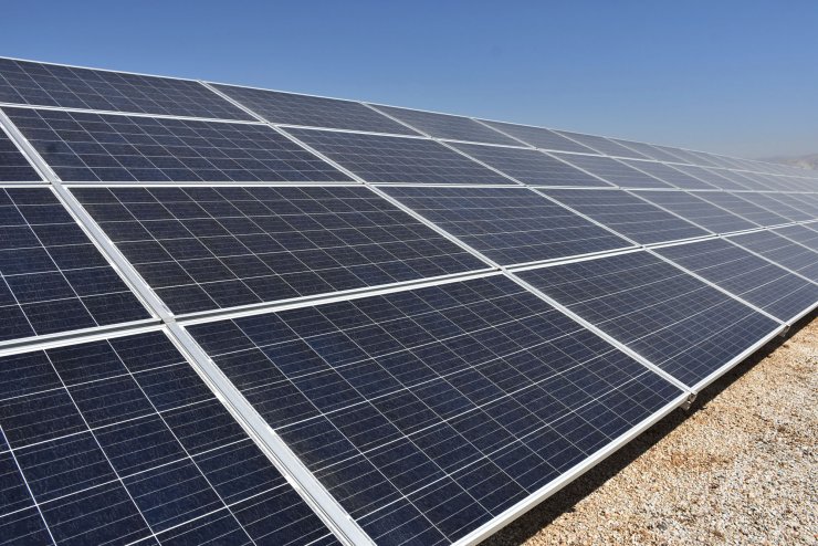 Niğde OSB, güneş enerjisinden 3 yılda 4,5 milyon dolar gelir sağladı