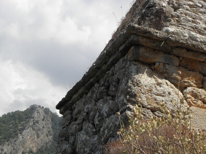 Yıllarca türbe sanıldı, mitolojik bir savaşçıya ait olduğu ortaya çıktı