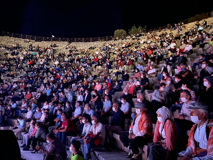 Patara, 1500 yıl sonra tiyatroyla buluştu