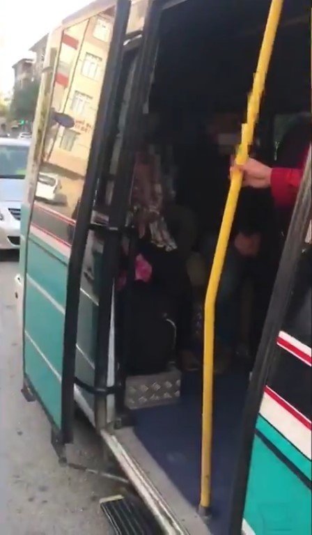 Konya’da Covid-19 denetimlerinde minibüste 17 fazla yolcu çıktı