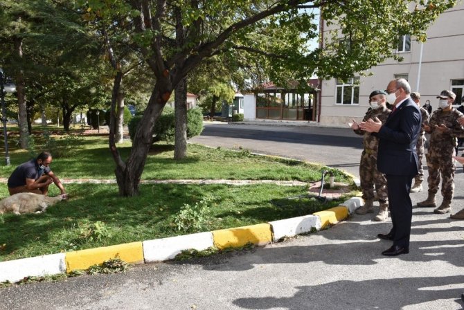 Konya'da görevli Özel Harekat Timleri dualarla Hakkari'ye gönderildi