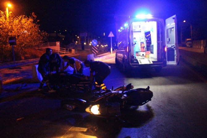 Alkollü sürücü motosiklete arkadan çarptı: 1 yaralı