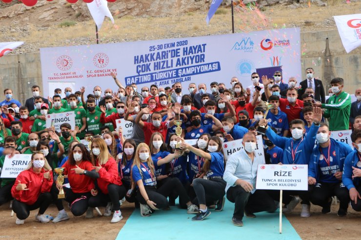 Hakkari'de düzenlenen Türkiye Rafting Şampiyonası sona erdi