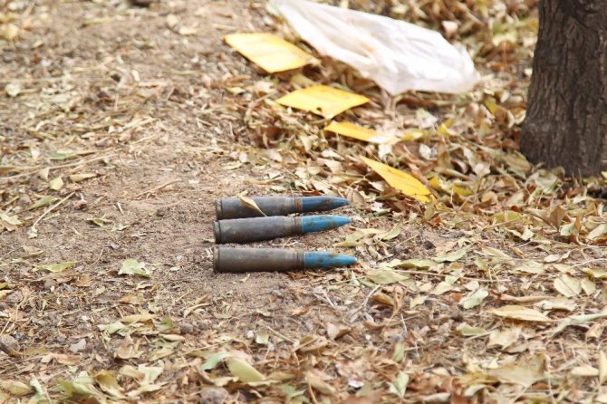 Konya'da temizlik işçisi uçaksavar mermileri buldu!