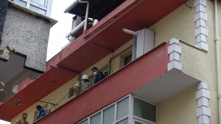 Deprem sonrası Avcılar’da binaya boşaltılma kararı