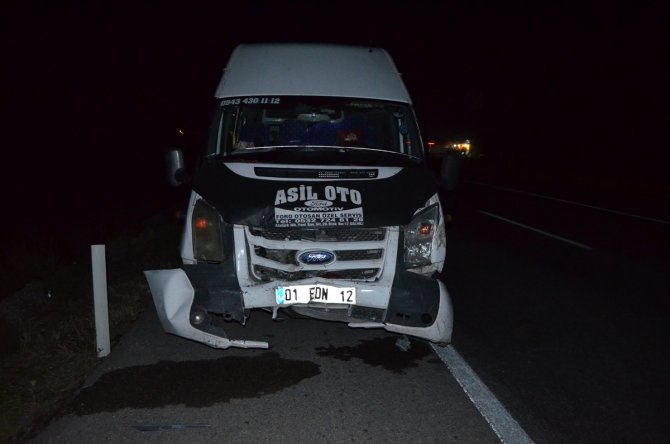 Konya'da minibüs ile otomobil çarpıştı: 6 yaralı