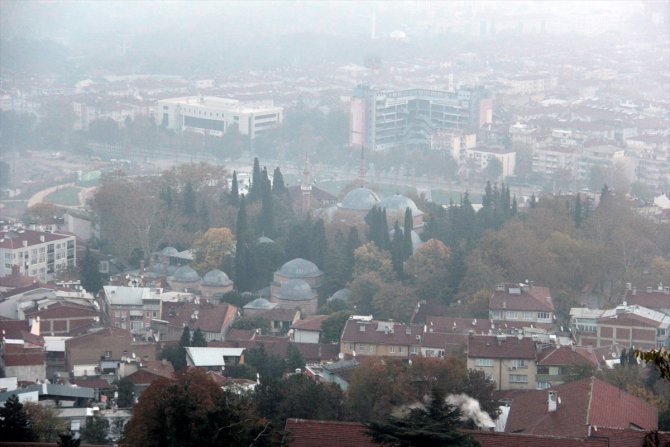 Bursa'da sis etkili oluyor