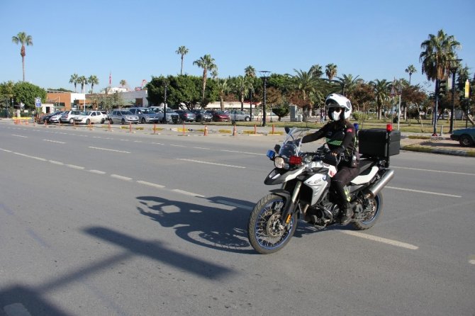 O, Mersin’in tek motorize kadın trafik polisi