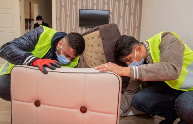 Depremzedelere beyaz eşya desteği sürüyor