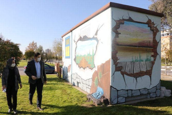 Trafolar sanat eserine dönüştü