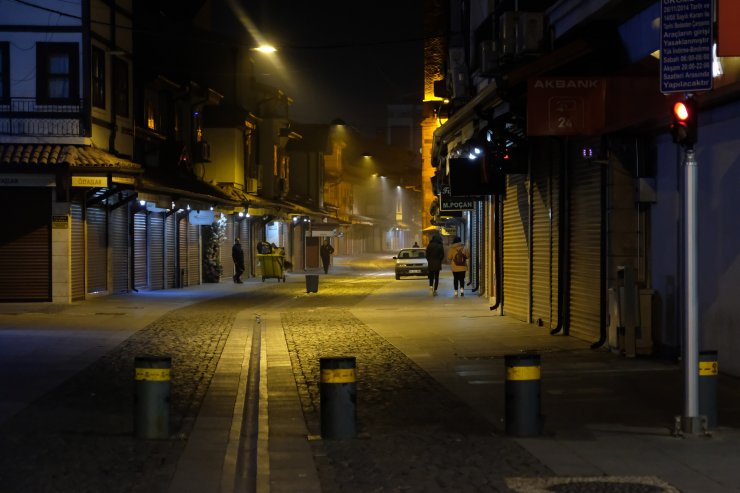 Konya'da sokaklar boş kaldı