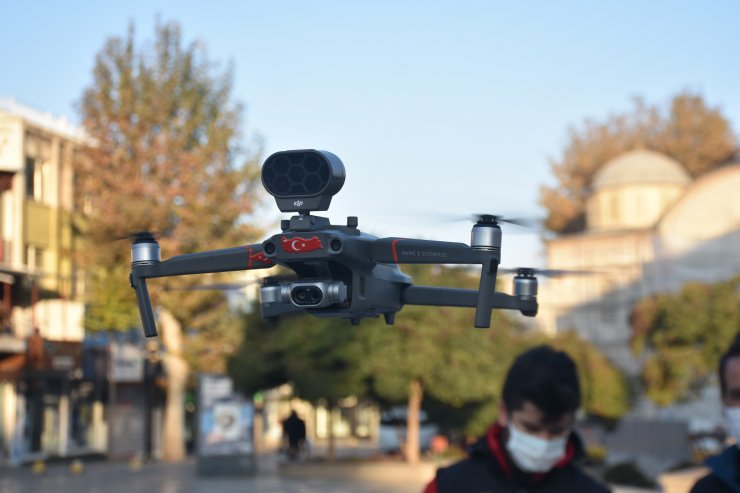Malatya'da sokaklar dronla denetleniyor