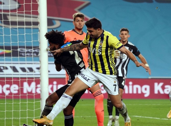 Ozan Tufan Beşiktaş derbisini yine boş geçmedi