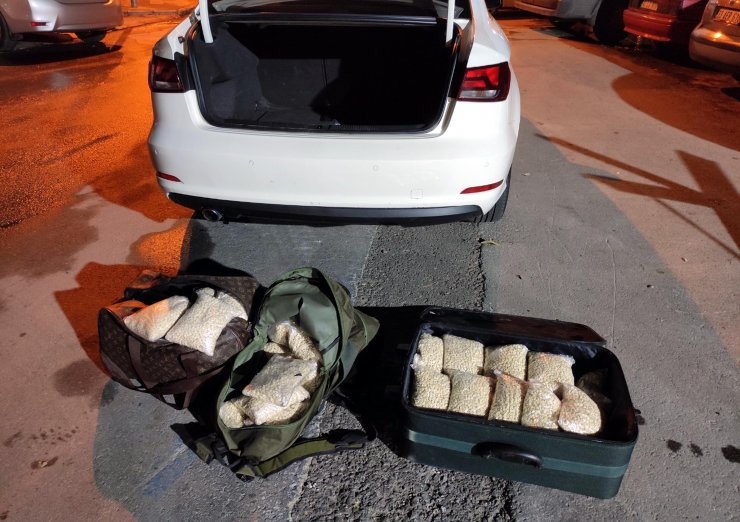 Mersin'de, 66 kilo uyuşturucu hap ele geçirildi
