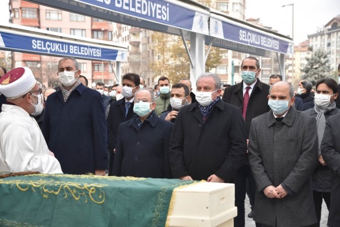 TBMM Başkanı Şentop ve Bakan Gül Konya’da cenazeye katıldı