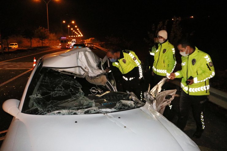 Şanlıurfa'da kamyon otomobile çarptı: 1 ölü, 5 yaralı