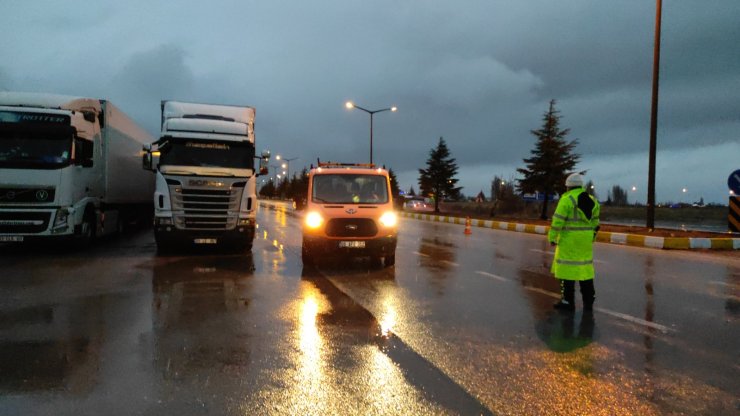 Konya- Antalya kara yolunda TIR'ların geçişine izin verilmiyor