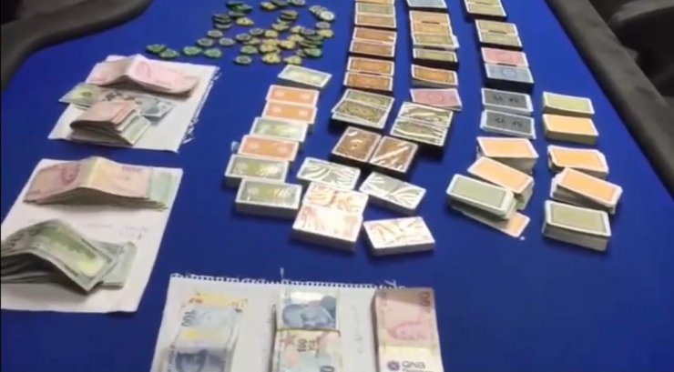 Maltepe'de kumar oynayanlar yine polise yakalandı