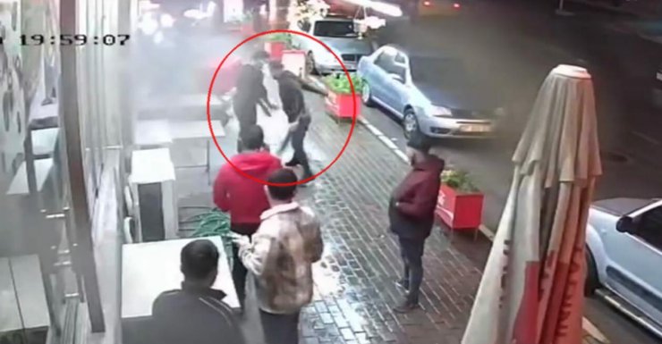 Haraç alamadığı restoran sahibini bıçakladığı öne sürülen şüpheli gözaltına alındı