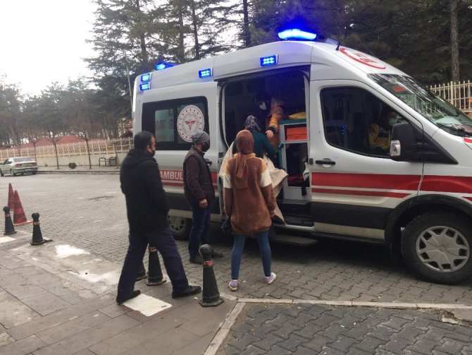 Konya'da acı olay! Yemek tenceresinin üzerine düşen çocuk yandı