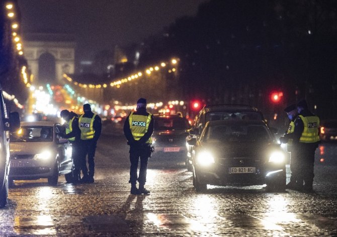 Fransa’da son 24 saatte 404 can kaybı