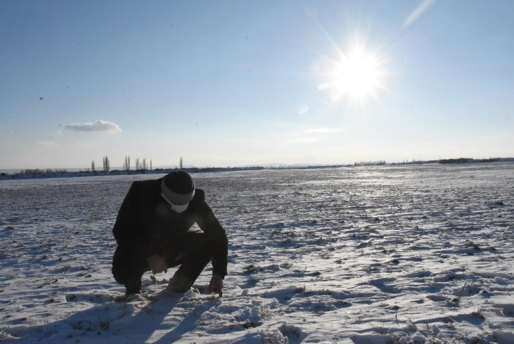 Kar yağışı kuraklık endişesi taşıyan çiftçiye ‘cansuyu’ oldu