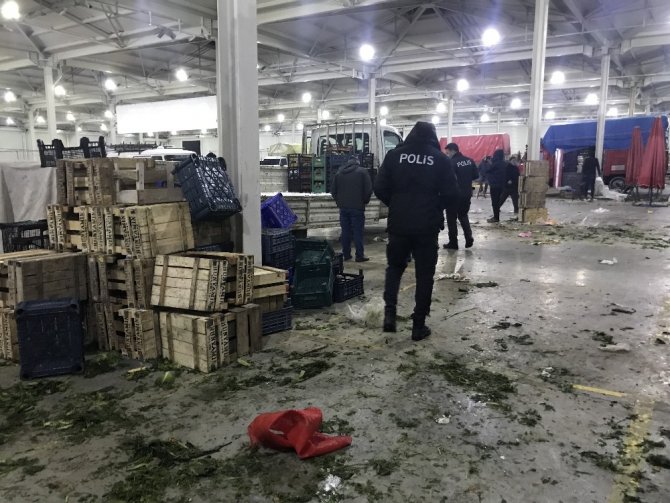 Konya’da pazarcılar arasında bıçaklı kavga: 4 yaralı