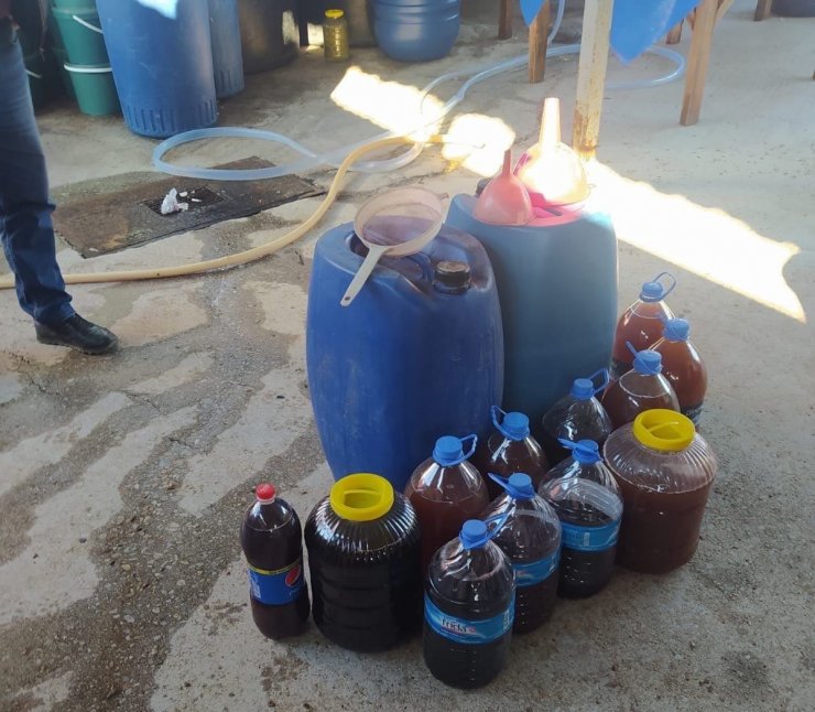 Manisa'da 670 litre 'sahte içki' ele geçirildi