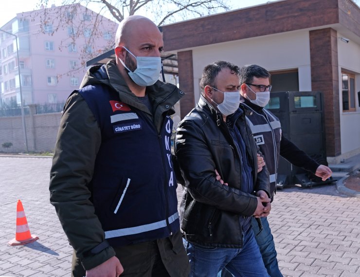 Konya'daki ev önünde çifte cinayette 'yasak aşk' iddiası!