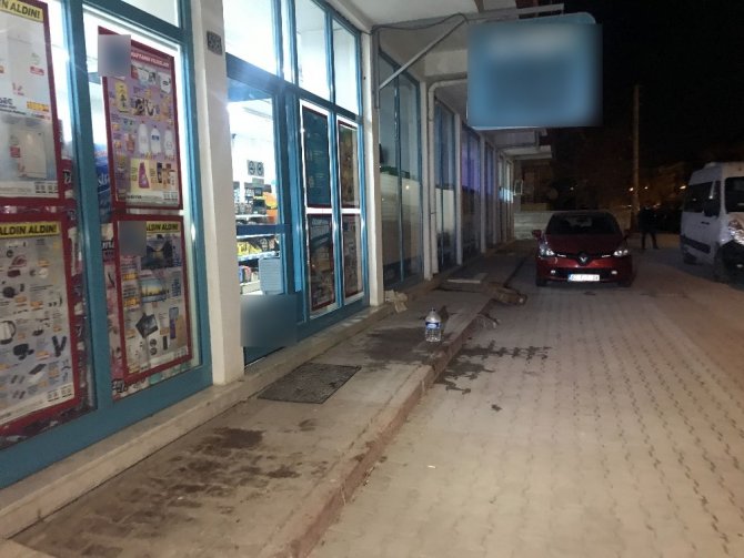 Konya'da marketin tuvaletinde saklanıp 25 bin lirayı çaldılar!