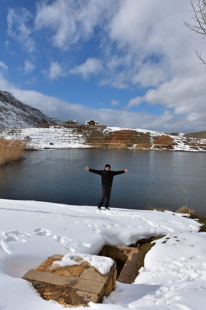 Torosların incisi Dipsiz Göl’de kış güzelliği