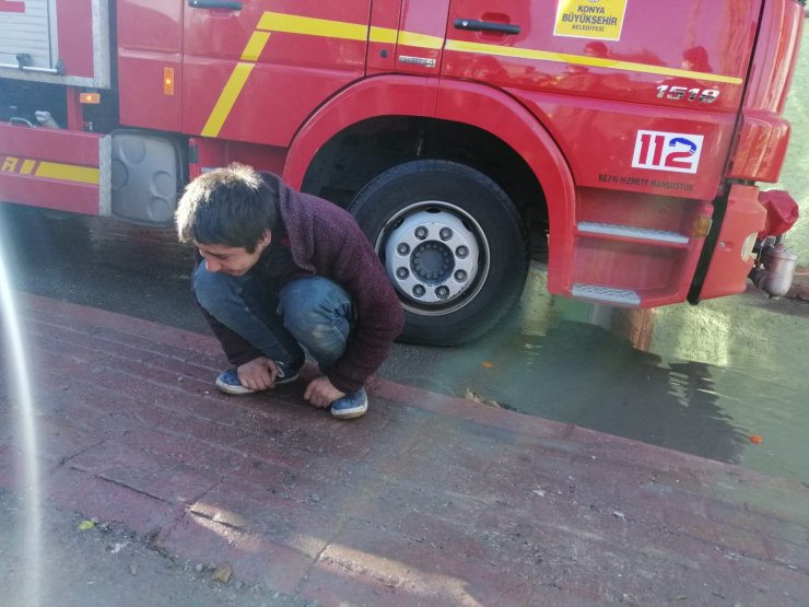 Konya'da ev yangını! anne öldü, 3 yaşındaki Okay ve dayısı kurtarıldı