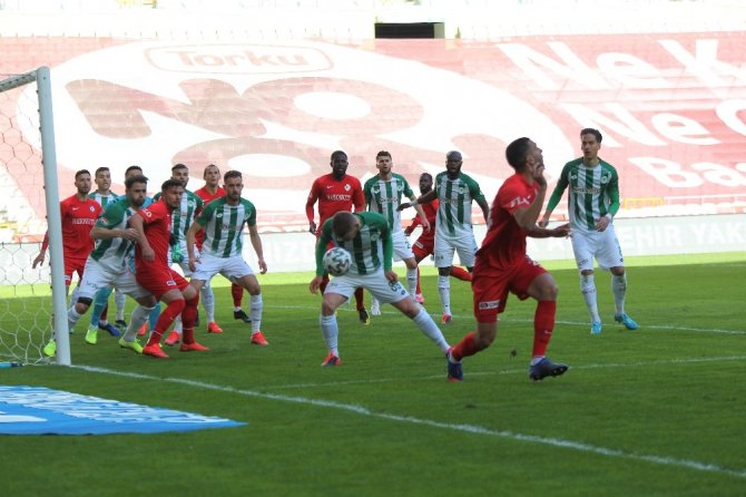 Süper Lig: Konyaspor: 0 - Gaziantep FK: 0 (İlk yarı)