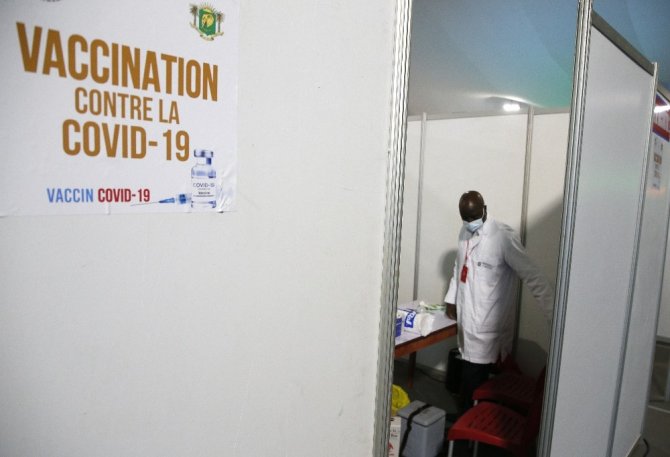 DSÖ: “Afrika’da ilk COVAX kapsamında ilk Covid-19 aşıları uygulandı”
