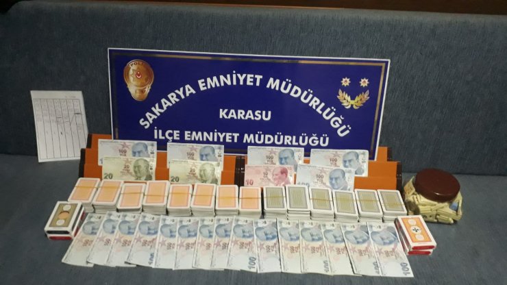 Kumarhaneye çevrilen evdeki 16 kişiye, 50 bin 400 lira ceza