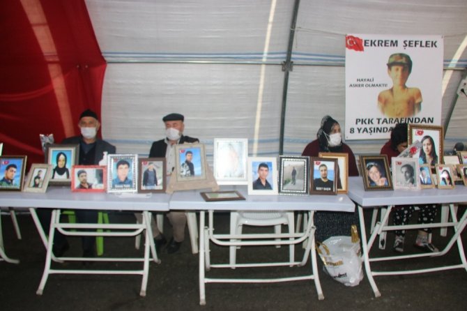"Ölsem dahi senden vazgeçmeyeceğim" diyen anne evladının yolunu gözlüyor