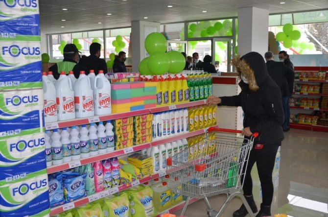 Aksaray’da ihtiyaç sahipleri için sosyal market açıldı