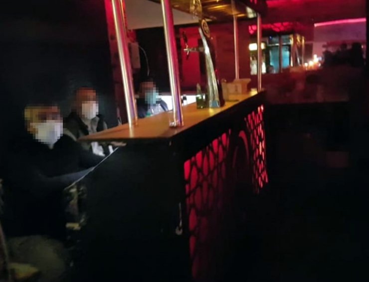 Konya'da, eğlence merkezindeki 47 kişiye 296 bin lira ceza