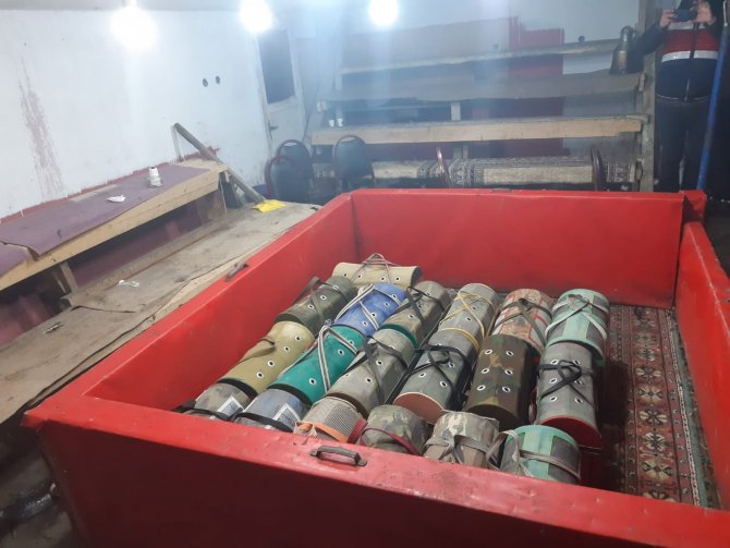 Horoz dövüştüren gruba operasyon: 18 kişi yakalandı