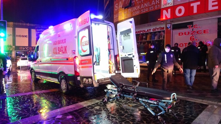 İnşaatta1 kişiyi bıçakla, 4 kişiyi de silahla yaraladılar